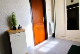 Crikvenica , Jadranovo kuća s pet apartmana, 148 m2, Crikvenica, Ev