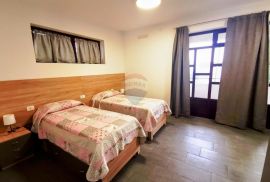 Kostrena, dugoročni najam za 6 radnika, režije uključene, parking, Kostrena, Flat