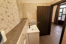 Kostrena, dugoročni najam za 6 radnika, režije uključene, parking, Kostrena, Flat