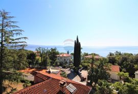 OPATIJA,LOVRAN- 2. RED DO MORA, stan 140 m2, balkon, parking, pogled na more, Lovran, Kвартира