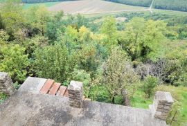 Istra, Motovun useljiva kuća - JEDINSTVENA PRILIKA, Motovun, Kuća