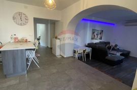 Opatija, stan u strogom centru, 2s+DB, 100m2 s parkingom, Opatija, Appartment