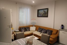 Apartmanska kuća u blizini Novigrada, Novigrad, House