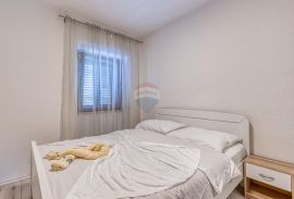 Apartmanska kuća u blizini Novigrada, Novigrad, Famiglia