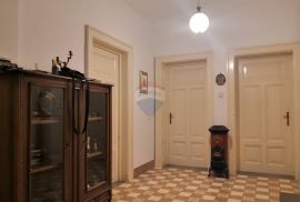 Opatija, stan u secesijskoj vili, 3S+DB, Opatija, Appartment