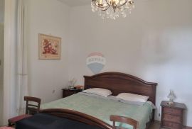 Opatija, stan u secesijskoj vili, 3S+DB, Opatija, Apartamento