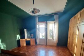 Opatija, dvoetažni stan u austrougarskoj villi, Opatija, Apartamento