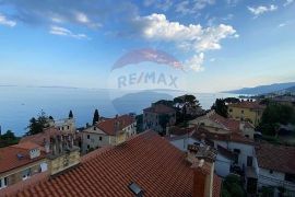 VOLOSKO, Stan 96 m2, Opatija, Flat