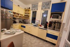 Opatija -  stan 90 m2 s parkingom u vili do mora, Opatija, Daire