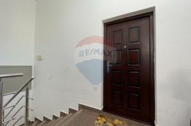 Otok Krk,Malinska, 2S+DB, 45 m2, pogled na more!, Malinska-Dubašnica, Appartment