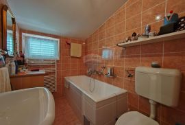 OTOK KRK,MALINSKA-autohtona kamena villa 100 metara do centra, Malinska-Dubašnica, House