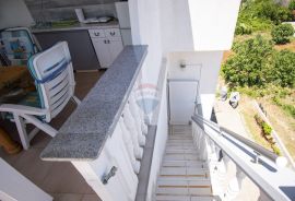 ZADAR - BORIK - stan sa velikom krovnom terasom, Zadar, Appartment