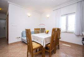 ZADAR - BORIK - stan sa velikom krovnom terasom, Zadar, Appartement