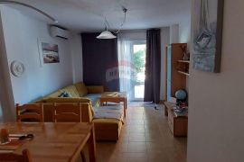 Jurandvor-Baška-dva stana u prizemlju, parking, Baška, Wohnung