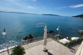 Ičići. Opatija, predivan stan. 1. red do mora, Opatija - Okolica, Kвартира