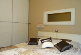 Opatija, Ičići, stan 150m2, pogled, garaža, 200m od mora, Opatija - Okolica, Appartement