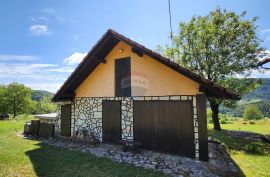 Vrbovsko, Dokmanovići - kuća sa prostranom okućnicom i predivnim otvorenim pogledom, Vrbovsko, Casa