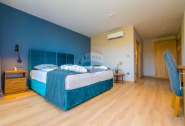 Istra, Poreč hotel 500 m do mora NOVO!, Poreč, Propiedad comercial