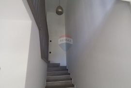 Istra,Pula centar, nova, luksuzna kuća s 3 apartmana, Pula, Σπίτι