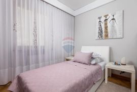 OPATIJA- 3S+DB stan s balkonom i parkingom, 100 m od mora, Opatija, Apartamento