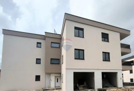 BANJOLE, luksuzni apartman s bazenom, pogled more, Medulin, شقة