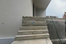 BANJOLE, luksuzni apartman s bazenom, pogled more, Medulin, Διαμέρισμα