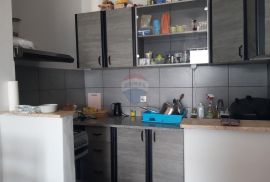 Crikvenica - stan s velikom terasom i pogledom na more, Crikvenica, Apartamento