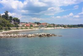 Lovrečica, Umag - građevinska parcela 300 m od plaže, Umag, Land