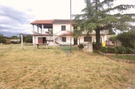 ISTRA, Marčana - Kuća 150m2 na okućnici od 1900m2, Marčana, Haus