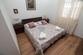 OPATIJA, MEDVEJA- stan s balkonom, parkingom, pogledom na more, Lovran, Appartement