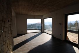 GORSKI KOTAR-IMANJE SA KUĆOM NA PARCELI OD 20 000m2, Lokve, House