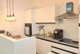 Crikvenica, stan u centru, 2S + DB, Crikvenica, Appartment