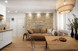 Rovinj, centar, dvosoban stan uređen sa stilom, Rovinj, Appartement