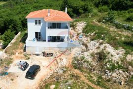 Rovinj-7km,novogradnja sa 2 stana na 965m2 okućnice, Rovinj, House