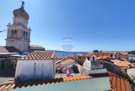 Otok Krk, stari grad Krk - kuća na tri etaže sa pogledom na more, Krk, Casa