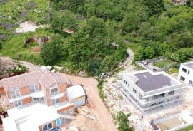 ISTRA, DRENJE - Građevinsko zemljište 1236 m2 s ishodovanom dozvolom i projektom, Raša, Γη