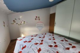 Rijeka, Hosti - stan 2s + db, Rijeka, Apartamento