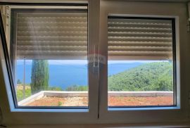 OPATIJA, MEDVEJA- samostojeća kuća sa prekrasnim pogledom na more, Lovran, Haus