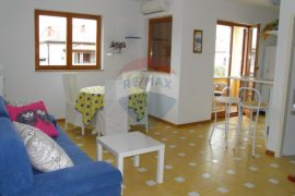 Rovinj,odličan stan sa vlastitm parkingom blizu centra-42m2-1.kat, Rovinj, Appartment