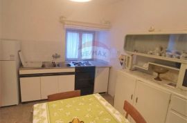 Rovinj,2 etaže X 45m2,centar-za kopletnu renovaciju, Rovinj, Apartamento