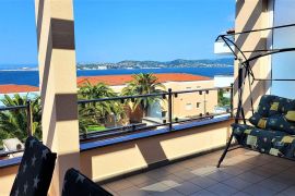 Istra, Crveni vrh, luksuzni stan s panoramskim pogledom na more, Umag, Appartment