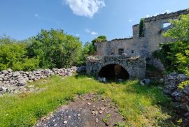 OTOK KRK, VRBNIK kamena kuća za adaptaciju sa vrtom, Vrbnik, Kuća