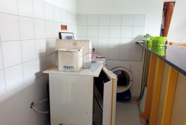 Jadranovo, Crikvenica - stan u potkrovlju, odlična prilika, Crikvenica, Apartamento