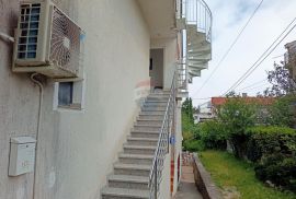 Jadranovo, Crikvenica - stan u potkrovlju, odlična prilika, Crikvenica, Apartamento