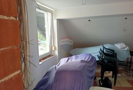 Jadranovo, Crikvenica - stan u potkrovlju, odlična prilika, Crikvenica, Apartamento