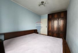 Rijeka, Krimeja - dvosoban klasičan stan sa lođom i pogledom, Rijeka, Appartement