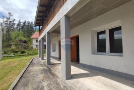 Lukovdol, kuća sa okućnicom 2000 m2, Vrbovsko, Haus