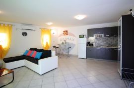 Opatija, dva stana i apartman kao cijelina, Opatija, Διαμέρισμα