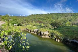 Istra, Račice - kuća u nizu za adaptaciju sa imanjem, Buzet, Maison