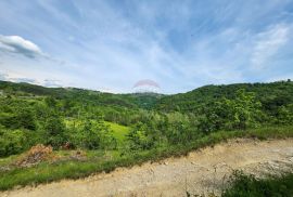 Istra, Račice - kuća u nizu za adaptaciju sa imanjem, Buzet, بيت